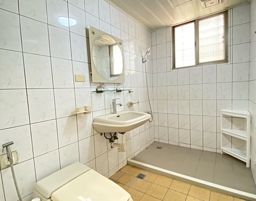 可租補!可短租!水電照單!飲水機、洗衣機、外陽台、雙人床套房 - Image 10