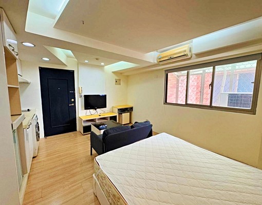 三民高中捷運徐匯廣場歐式小香風電梯一房一廳魔術大空間可開伙 - Image 5