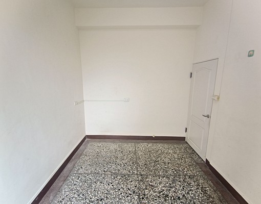 正中清路二段|兩房附陽台|可租補 - Image 4