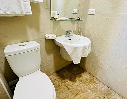 中壢文中路二段★工業區旁電梯2房★裝潢設備全新 - Image 9