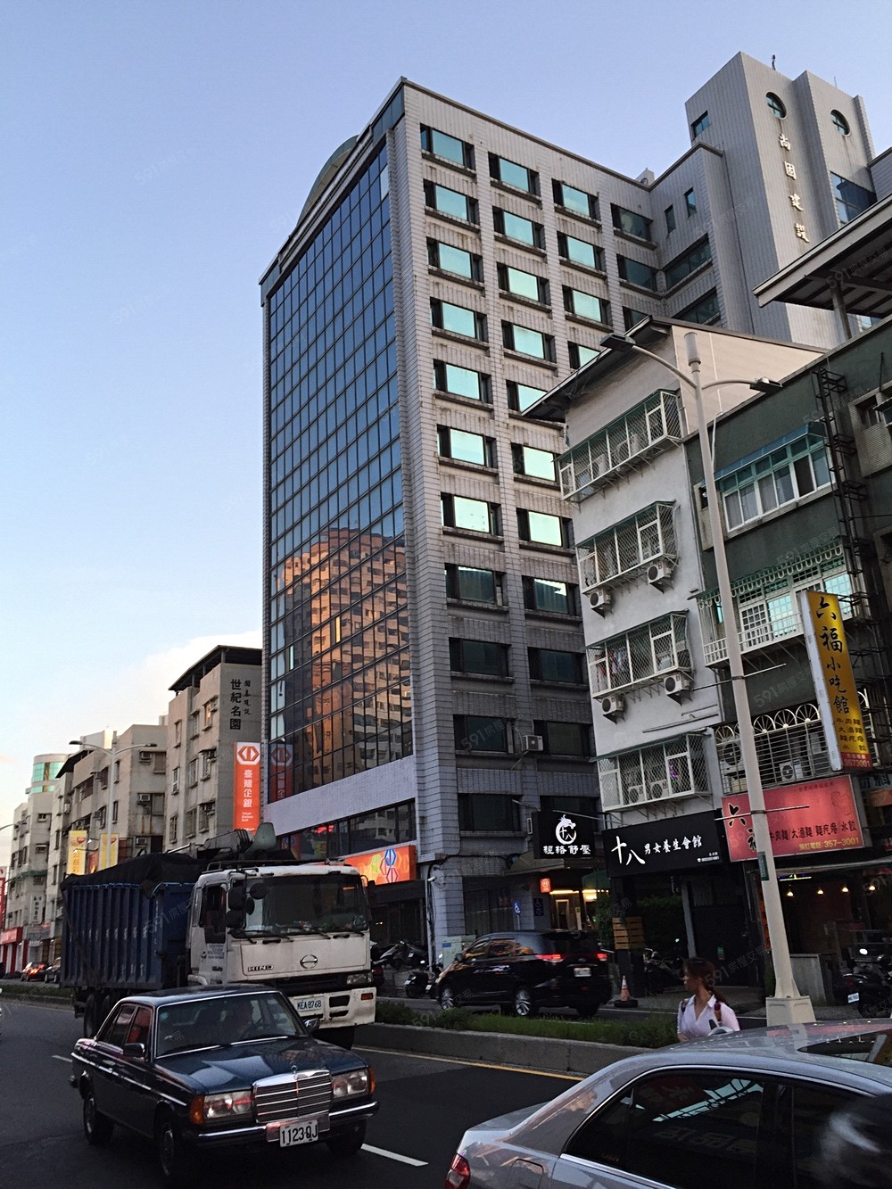 環宇經貿辦公大樓