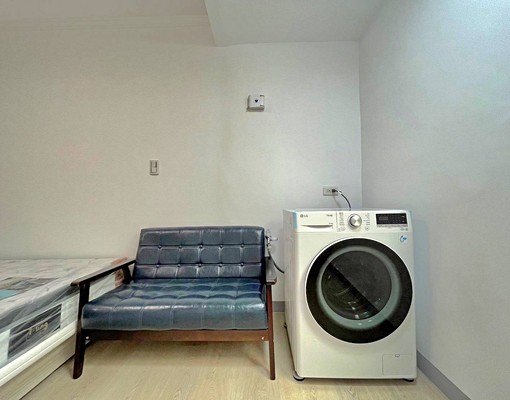 文心崇德捷運站套房/可租補免仲/汽車位可租/意志力租屋 - Image 2