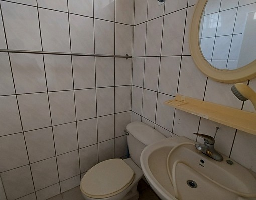 近園區採光套房/垃圾處理 - Image 3