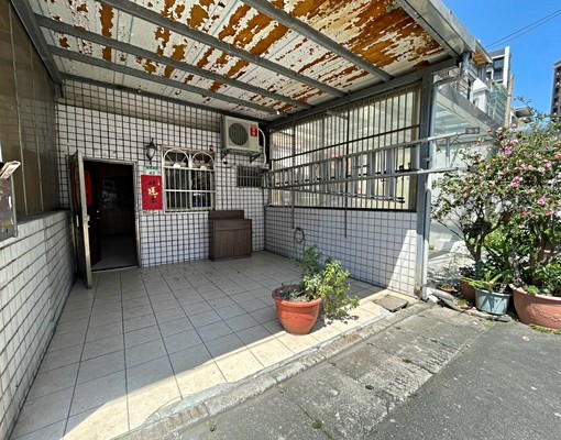 桃鶯商圈別墅-可停兩台車 - Image 1