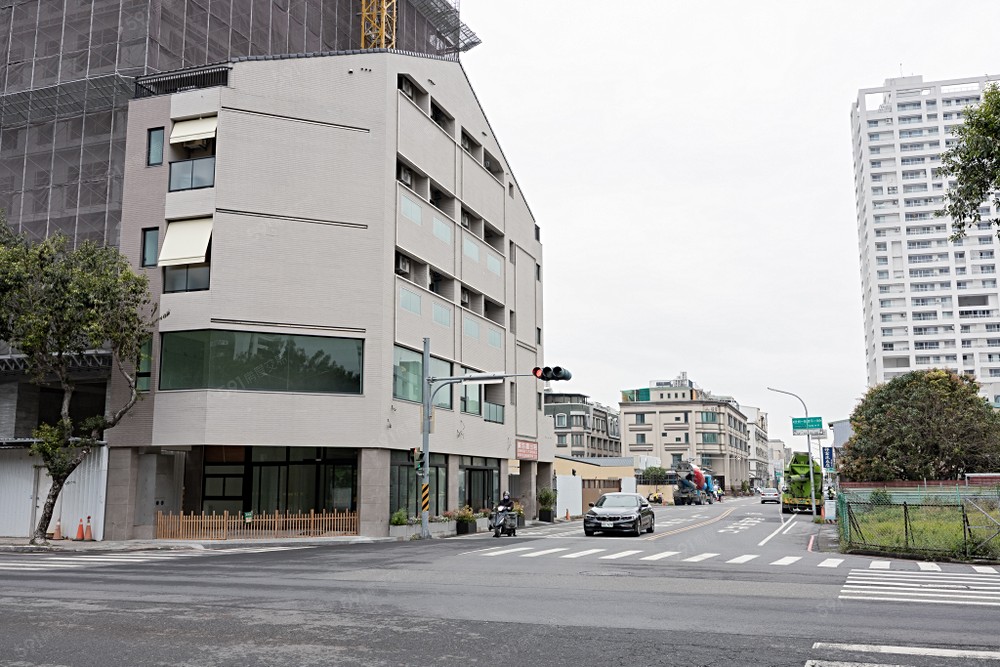 健康路三段與平豐路三角窗