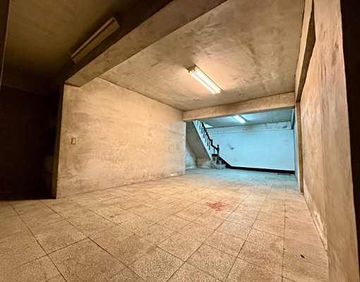 三峽中正路臨路一樓+地下室~使用約50坪 - Image 12