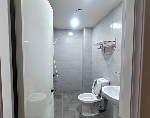 竹北租屋。陽台套房。台元科技全新有網路。垃圾處理 - Image 8