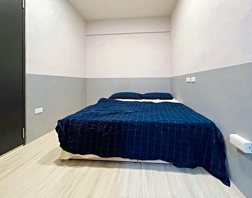 近中正路~全新翻修公寓套房~二樓稀有陽台 - Image 1