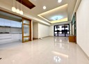 東區-關新路住辦，64.5坪
