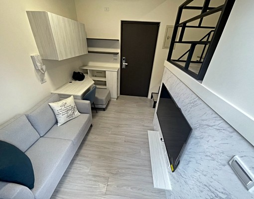 全新可租補近東海中科工業區電梯樓中樓陽台套房 - Image 2