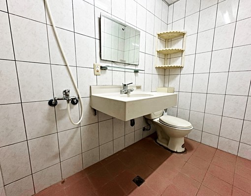 捷運新莊站【稀有租案】可補助★有陽台★獨洗衣機 - Image 5