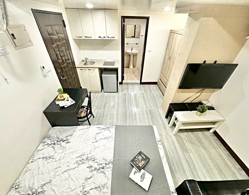 全新完工｜低樓層陽光套房｜流理台｜獨洗｜飲水機｜沙發 - Image 6