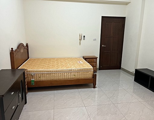 日新國小有陽台漂亮套房出租 - Image 8