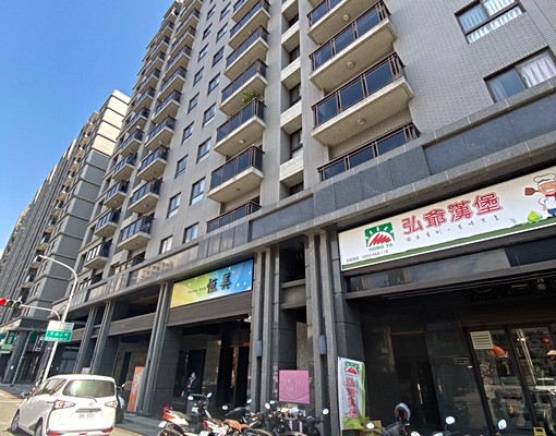 嶺東寶雅忠勇路旁/精美社區二房休旅車位/可租補採光好/特惠件 - Image 15