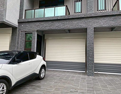 竹北高鐵站雙店面出租【可分開出租】 - Image 1