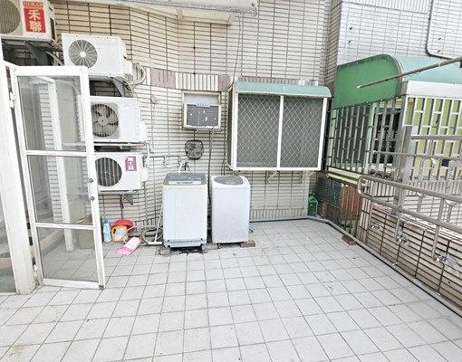 電梯管理★小資價★近一中中友★短租可談 - Image 3