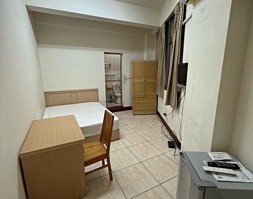 「台電計價」金山街稀有分離式冷氣電梯套房 - Image 1