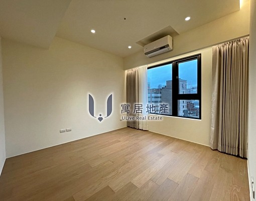 尊榮生活●華山公園旁大陸建設精緻新屋●品味非凡 - Image 10