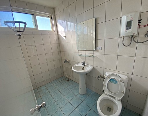 可出租56樓工作室有電梯可營登歡迎詢問 - Image 6