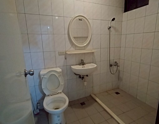 國泰醫院200公尺三房3樓大公寓 - Image 6