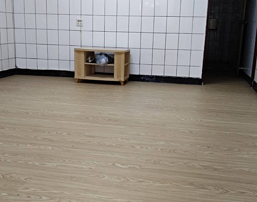 新整修獨棟透，近家樂福全聯，適合家庭 - Image 2