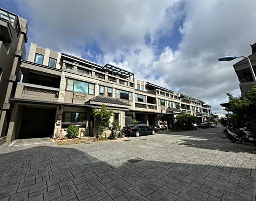 D社宅.龜.寵物、神明廳可議新坡大別墅/免仲可補 - Image 2