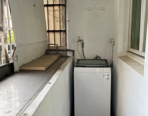採光通風大套房,近信義國中,生活機能佳交通便利一班公車到台北 - Image 8