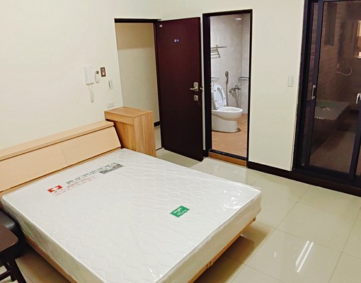 正修文藻應科大獨立陽台電梯套房可報稅租補 - Image 1