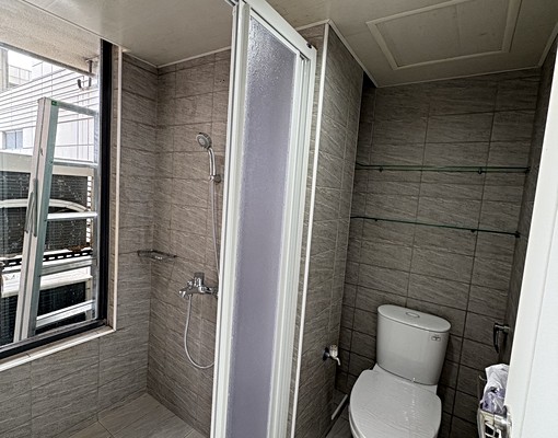 近東門街中央路護城河火車站前1+1房 - Image 6