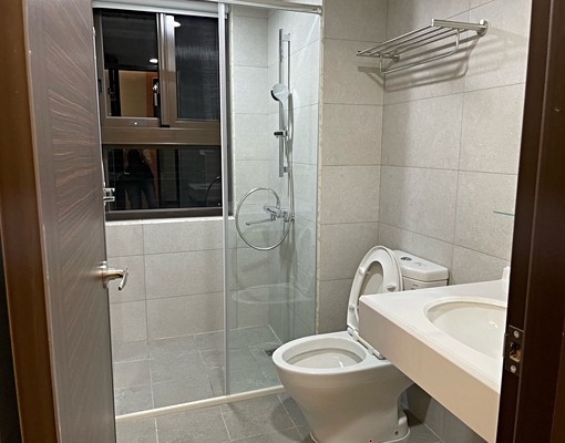 台中港新市鎮[漂亮時尚3房+車位]含電動樁傢俱全~可租補 - Image 6