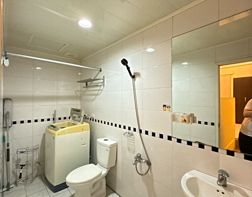 何厝街小兩房&美套含網路第四台水200電5多間可選!!!!! - Image 4