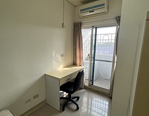 高翠竹科園區清大交大獨立陽台洗衣機電梯套房月底退租 - Image 5