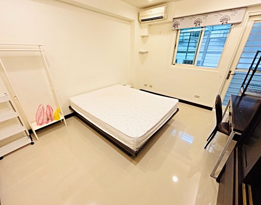 捷運麟光★女性專屬★獨立陽台★採光佳★新裝潢 - Image 2