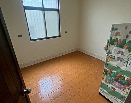 近文山特區單層住家可當2房1廳或3房使用 - Image 3