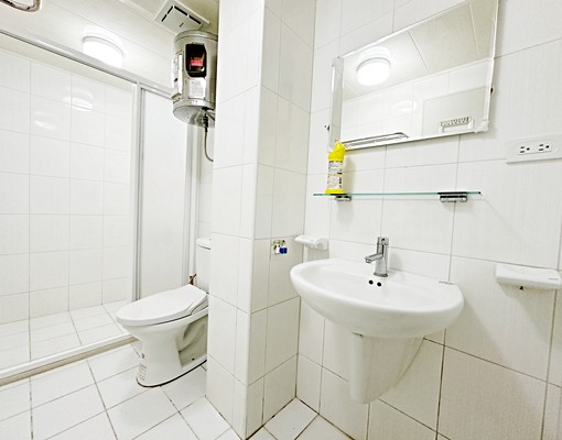 有電梯!!室內大空間!!靜宜商圈~弘光靜宜在旁~致富院套房 - Image 10