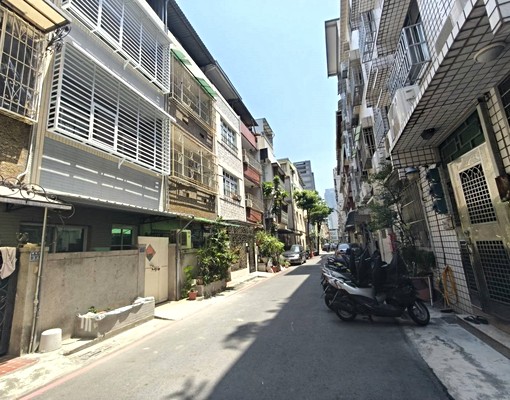 中央公園新田路透天 - Image 15