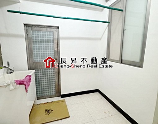 忠孝敦化站~蛋黃區面靜巷大空間4+1房(含稅~可寵) - Image 15