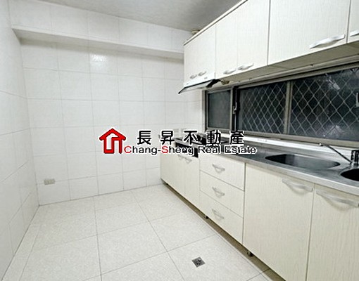 忠孝敦化站~蛋黃區面靜巷大空間4+1房(含稅~可寵) - Image 11