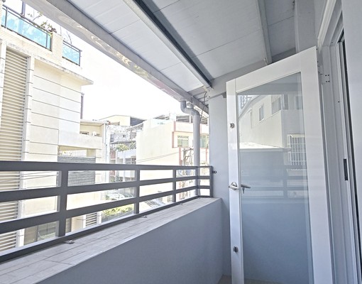 翻新車庫透天,空間大,可租補,可營登 - Image 10