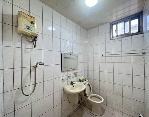 近桃園火車站~站前商圈~全新整理~寵物套房可租補 - Image 2