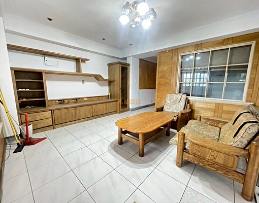 兆基🏡中正路低樓層3房 - Image 1