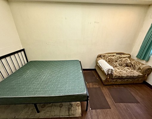 SOGO影城旁.漂亮套房.限租女生.可租屋補助 - Image 3