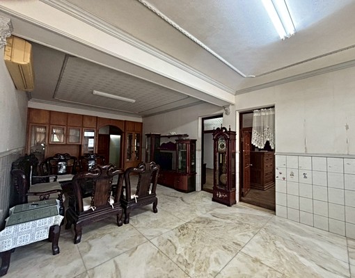 古奇峰超大三房稀有一樓★停車方便★園區 - Image 1