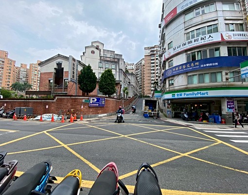 淡水區近淡水捷運站超大二樓辦公室office - Image 11