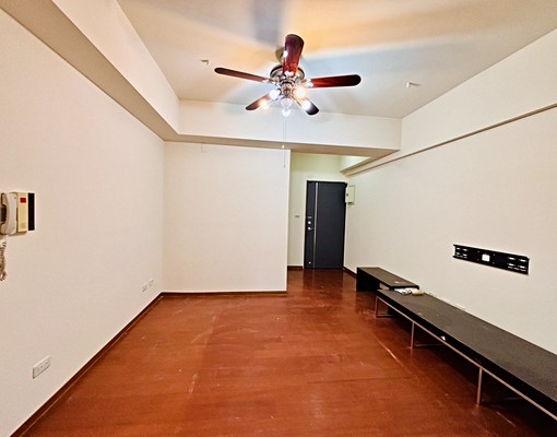 南區忠明南路2房含車位整層出租 - Image 5