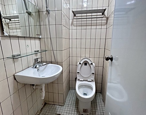 逢甲大學寧靜三房平車~免仲介費～可租補 - Image 12