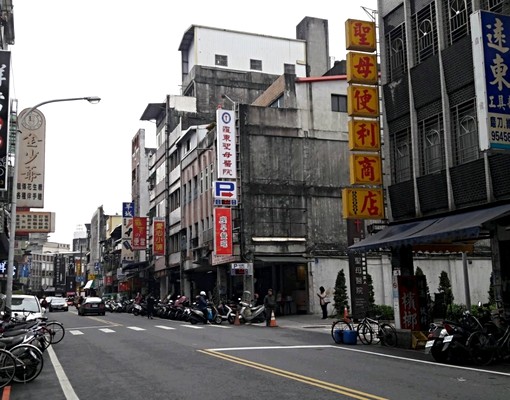 中正南路電梯華廈大套房 - Image 5