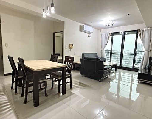 國安一路│優質三房|附車位 - Image 1