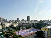 新興街幸福家奕中!高岡屋三..