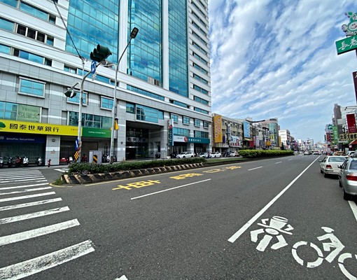 【租】五王商圈🌟三角窗大坪數透天|🚗雙車位+大空間 - Image 12